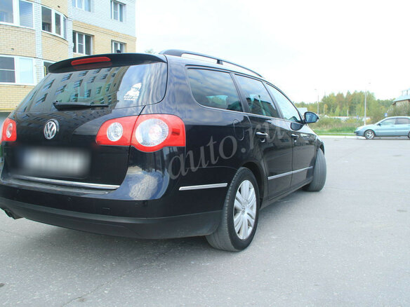 2010 Volkswagen Passat, чёрный - вид 2