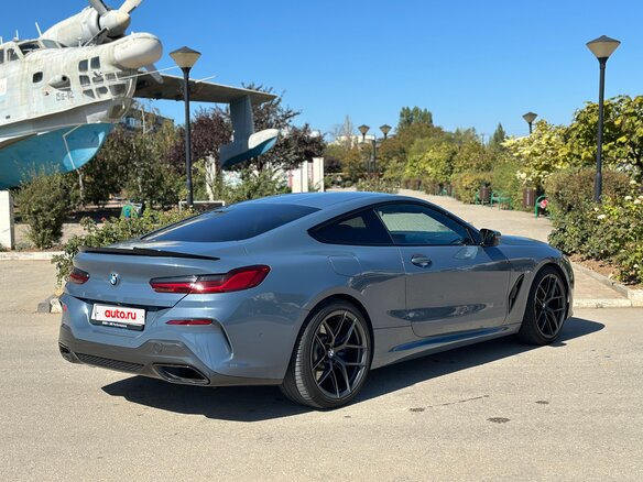 2018 BMW 8 серии 840d xDrive II (G14/G15/G16), синий, 6990000 рублей - вид 4