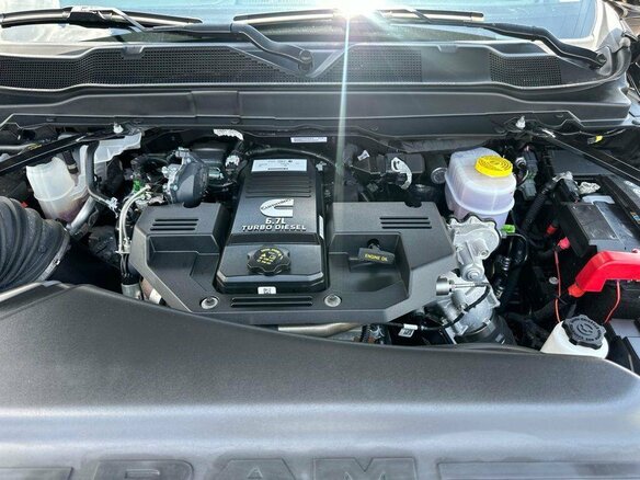2024 RAM 2500, чёрный, 10980000 рублей - вид 6