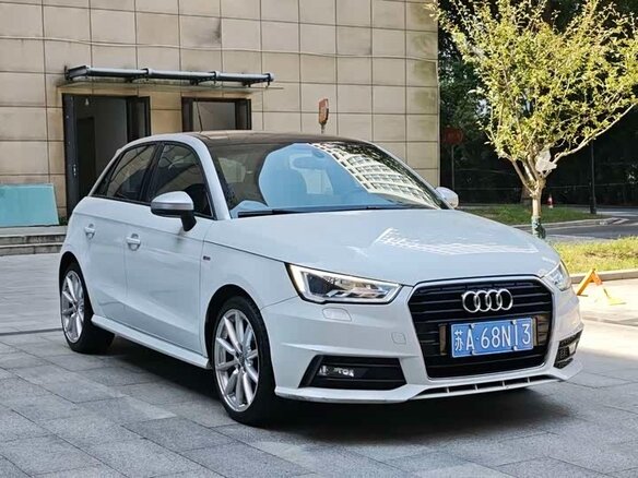 2016 Audi A1 I (8X) Рестайлинг, белый, 1400020 рублей - вид 1