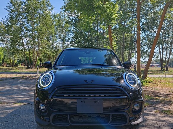 2020 Mini Hatch Cooper III (F55/F56) Рестайлинг, чёрный, 2200000 рублей - вид 1