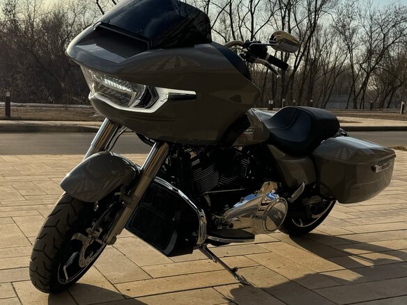 2024 Harley-Davidson Road Glide, серый, 3150000 рублей - вид 9