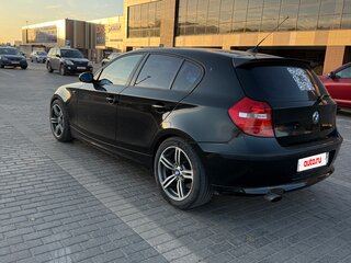 2008 BMW 1 серии 118d I (E81/E82/E87/E88) Рестайлинг, чёрный, 700000 рублей, вид 5