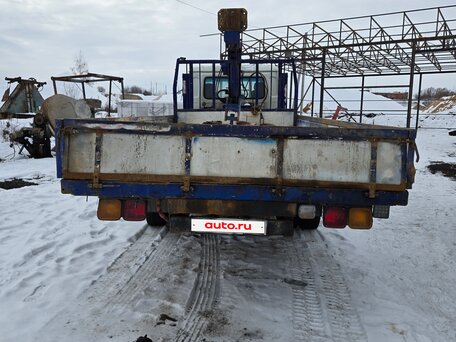 1994 Nissan Condor, белый, 2380000 рублей, вид 4