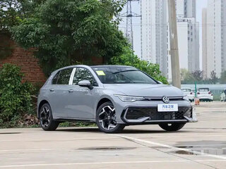 2026 Volkswagen Golf VIII Рестайлинг, серый, 4470206 рублей, вид 3