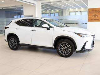 2025 Lexus NX 200 II, белый, 6450000 рублей, вид 4