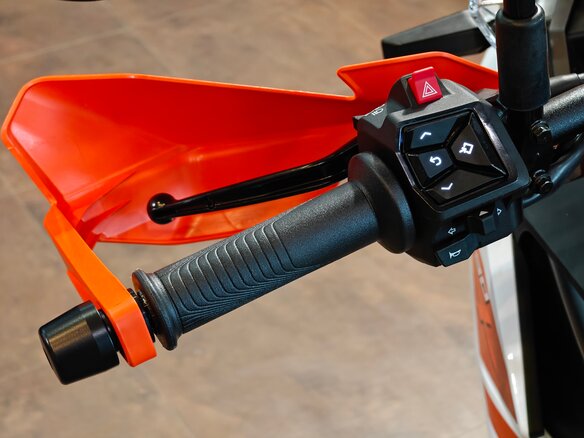2026 KTM 390 Adventure X, белый, 720000 рублей - вид 9
