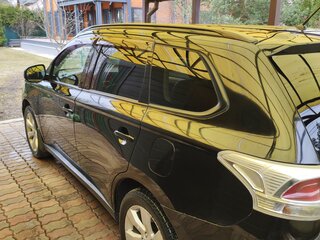 2013 Mitsubishi Outlander III, чёрный, 1450000 рублей, вид 4
