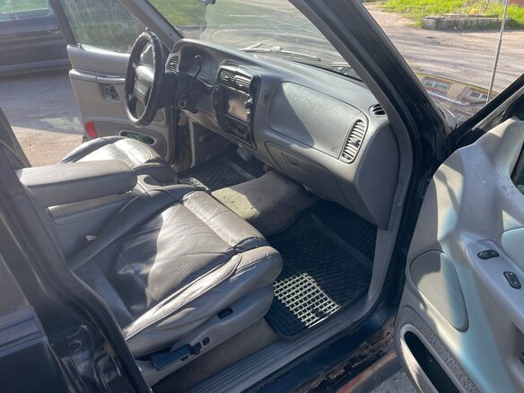1998 Ford Explorer II, чёрный - вид 6