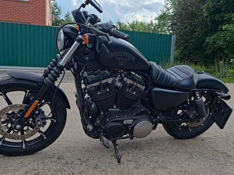 2017 Harley-Davidson Sportster 883, чёрный, 940000 рублей, вид 4