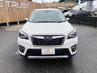 2018 Subaru Forester MHEV V, белый, 2100004 рублей, вид 1