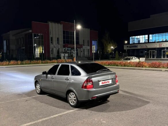 2010 Lada (ВАЗ) Priora I, серый, 225000 рублей - вид 1