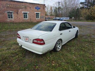 1999 Nissan Laurel VIII (C35), бежевый, 750000 рублей, вид 3