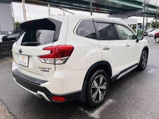 2018 Subaru Forester MHEV V, белый, 2100004 рублей, вид 4