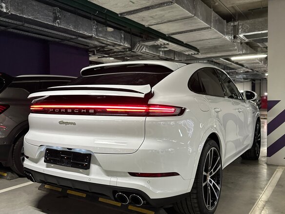 2023 Porsche Cayenne E-Hybrid Coupé III Рестайлинг, белый, 15900000 рублей - вид 6