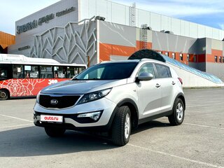 2014 Kia Sportage III Рестайлинг, серебристый, 990000 рублей, вид 1