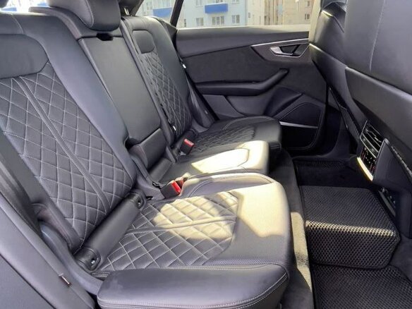 2020 Audi SQ8 I (4M), пурпурный, 11700000 рублей - вид 10