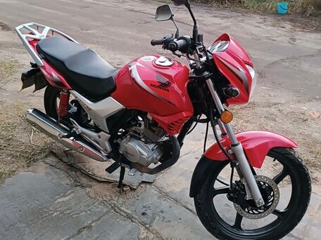 2014 Honda CB 125, красный, 208000 рублей, вид 2