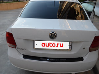 2014 Volkswagen Polo V, белый, 700000 рублей, вид 2