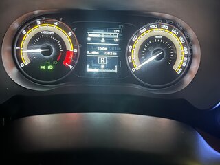 2024 Lada (ВАЗ) Vesta SW Cross I Рестайлинг (NG), белый, 1400000 рублей, вид 5