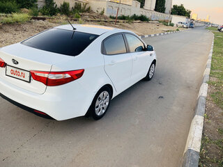 2015 Kia Rio III, белый, 550000 рублей, вид 5