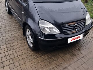 2002 Mercedes-Benz A-Класс 140 I (W168) Рестайлинг, чёрный, 320000 рублей, вид 1