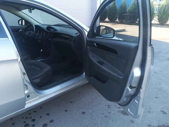2014 Dongfeng S30, серебристый, 435000 рублей - вид 6