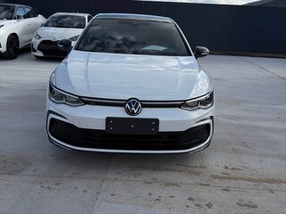 2022 Volkswagen Golf VIII, белый, 1980000 рублей, вид 2