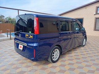 2015 Honda Stepwgn V, синий, 1620000 рублей, вид 3