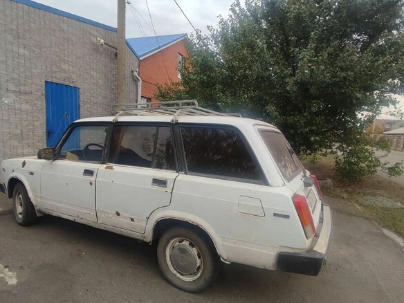 2002 Lada (ВАЗ) 2104 5-speed, белый, 105000 рублей - вид 2