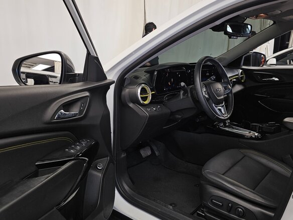 2023 Chevrolet Trax II, белый, 1571040 рублей - вид 11