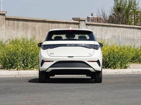 2025 BYD Dolphin 45.12 kWh I Рестайлинг, бежевый, 1426000 рублей - вид 7