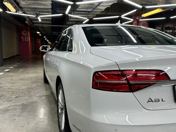 2014 Audi A8 Long III (D4) Рестайлинг, белый, 2350000 рублей - вид 6