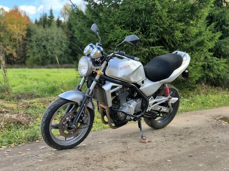 1998 Kawasaki ER-5, серебристый, 165000 рублей, вид 1