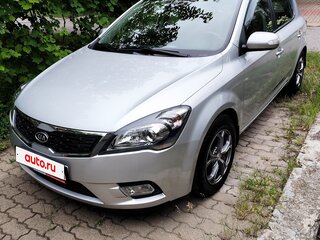 2011 Kia Ceed I Рестайлинг, серебристый, 1100000 рублей, вид 1