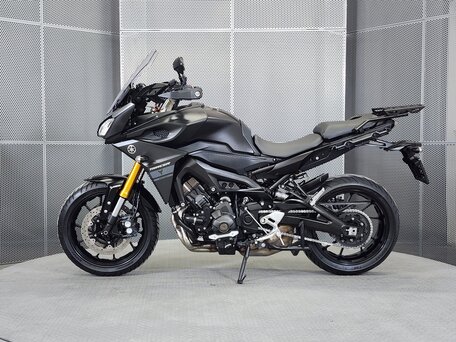 2017 Yamaha MT-09 Tracer (FJ-09), чёрный, 875000 рублей, вид 4