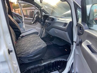 1998 Mitsubishi L400, белый, 225000 рублей, вид 4