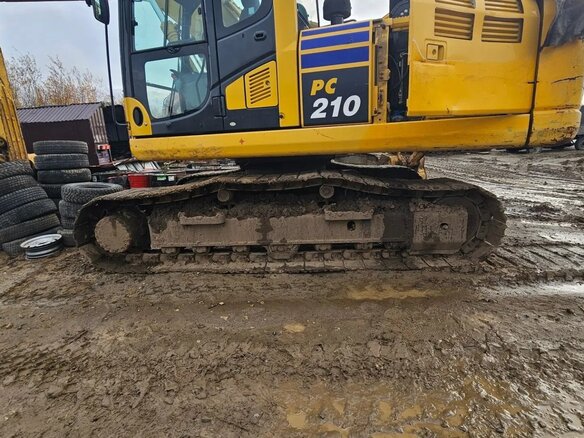 2021 Komatsu PC210, золотистый, 5600000 рублей - вид 3