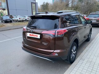 2016 Toyota RAV4 IV (XA40) Рестайлинг, коричневый, 2600000 рублей, вид 3