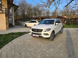 2015 Mercedes-Benz M-Класс 350 CDI III (W166), белый, 3100000 рублей, вид 2