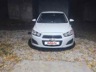 2015 Chevrolet Aveo II, белый, 610000 рублей, вид 1