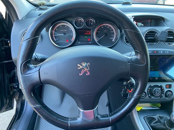 2010 Peugeot 308 I, чёрный, 585000 рублей - вид 6