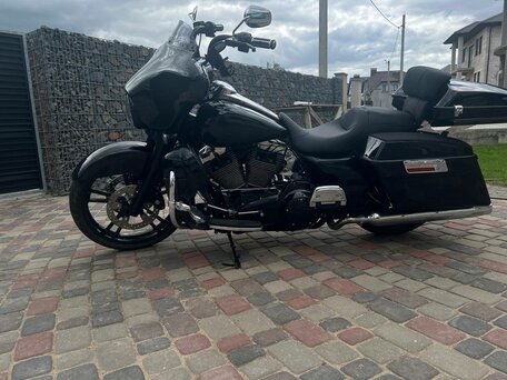 2011 Harley-Davidson Road Glide, чёрный, 725000 рублей, вид 1
