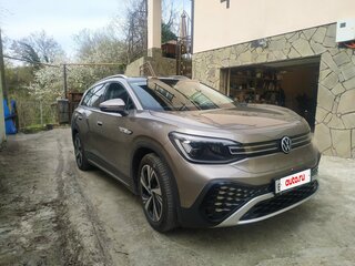2022 Volkswagen ID.6 Crozz, серый, 3500000 рублей, вид 2