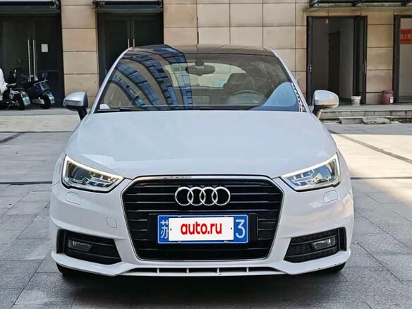 2016 Audi A1 I (8X) Рестайлинг, белый, 1400020 рублей - вид 2