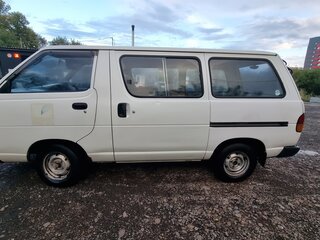 1995 Toyota Town Ace II Рестайлинг 3, белый, 400000 рублей, вид 4