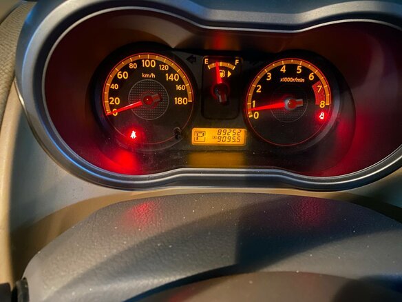 2005 Nissan Note I, золотистый, 700000 рублей - вид 22