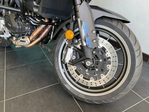 2025 Benelli TRK 502, серый, 569000 рублей - вид 8