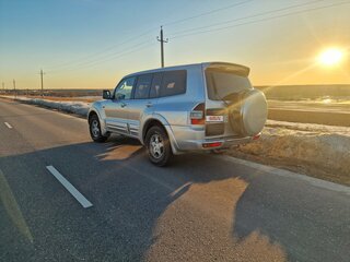 2002 Mitsubishi Pajero III, серебристый, 900000 рублей, вид 4