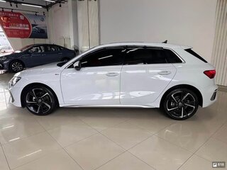 2022 Audi A3 Sportback 35 TFSI IV (8Y), белый, 2010000 рублей, вид 4